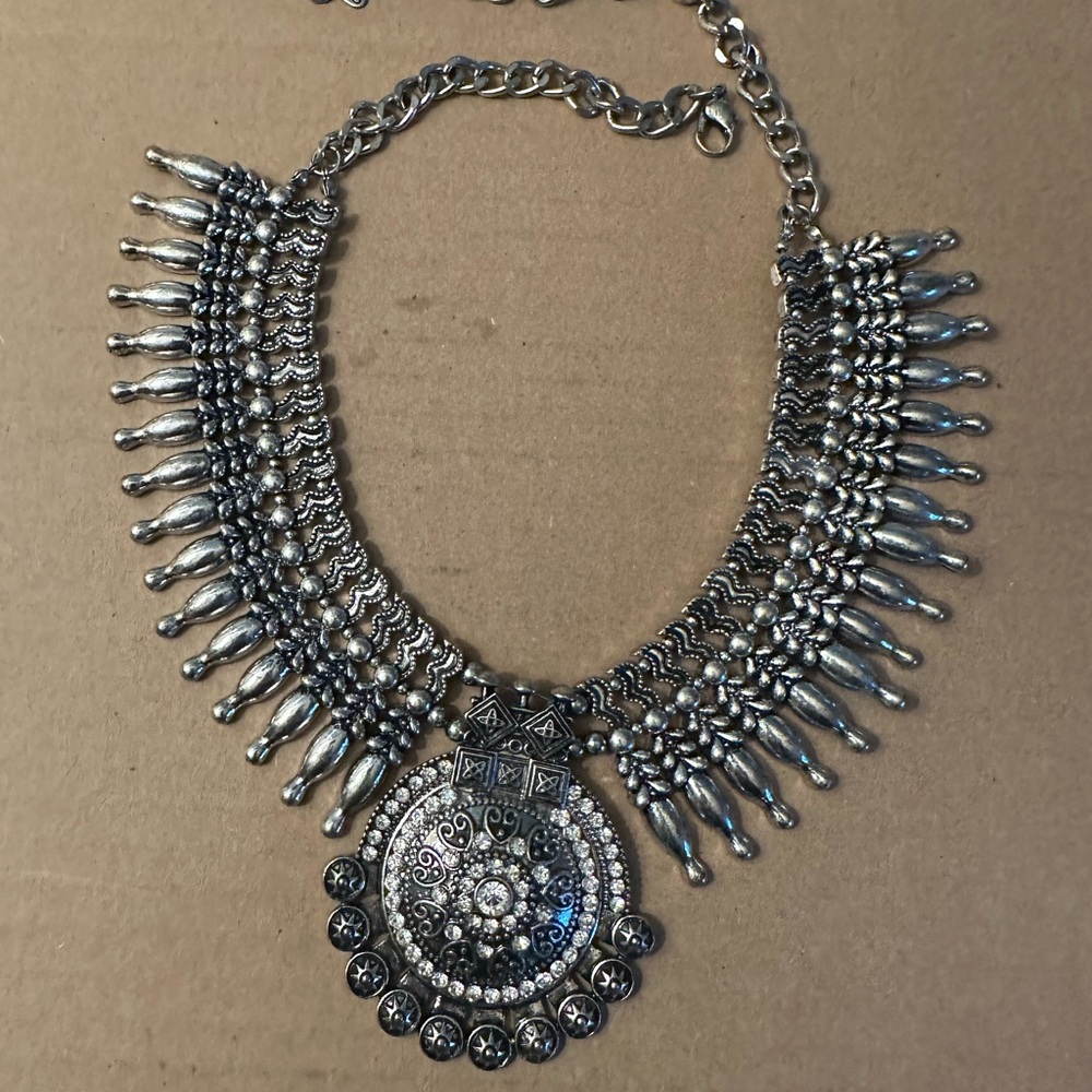 Aldo necklace jewelry